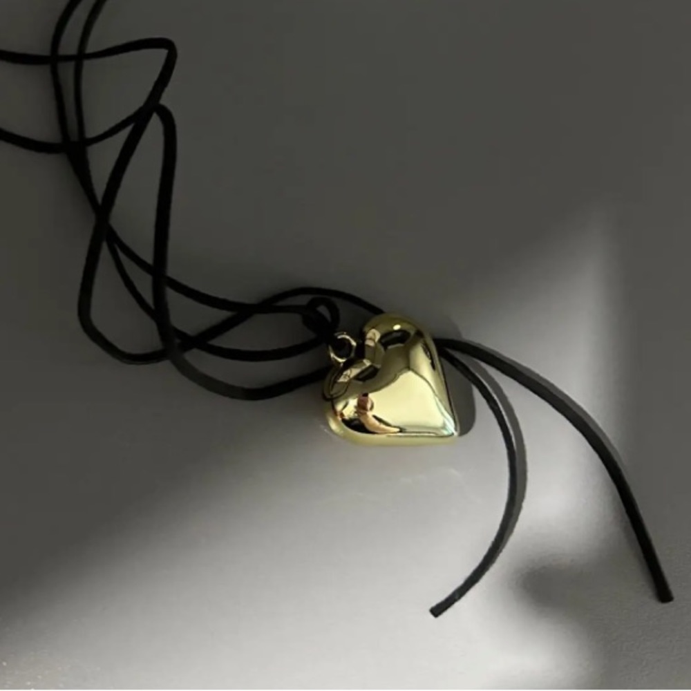 ⚜️𝟯𝟬%𝗢𝗙𝗙 𝗯𝘂𝗻𝗱𝗹𝗲𝘀 𝟯+⚜️ NEW Large Acrylic Heart Lariat Necklace - Picture 9 of 15
